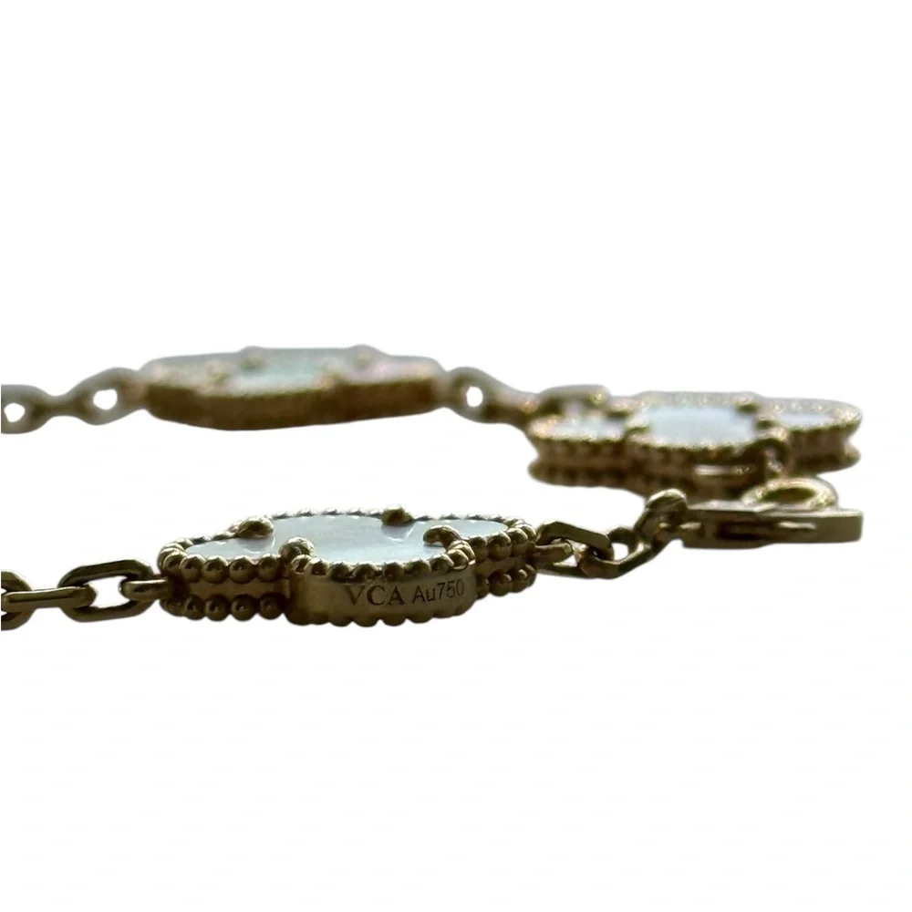 100% Authentic Van Cleef & Arpels Vintage Alhambra bracelet, 5 motifs, 18k Gold - Picture 8 of 17